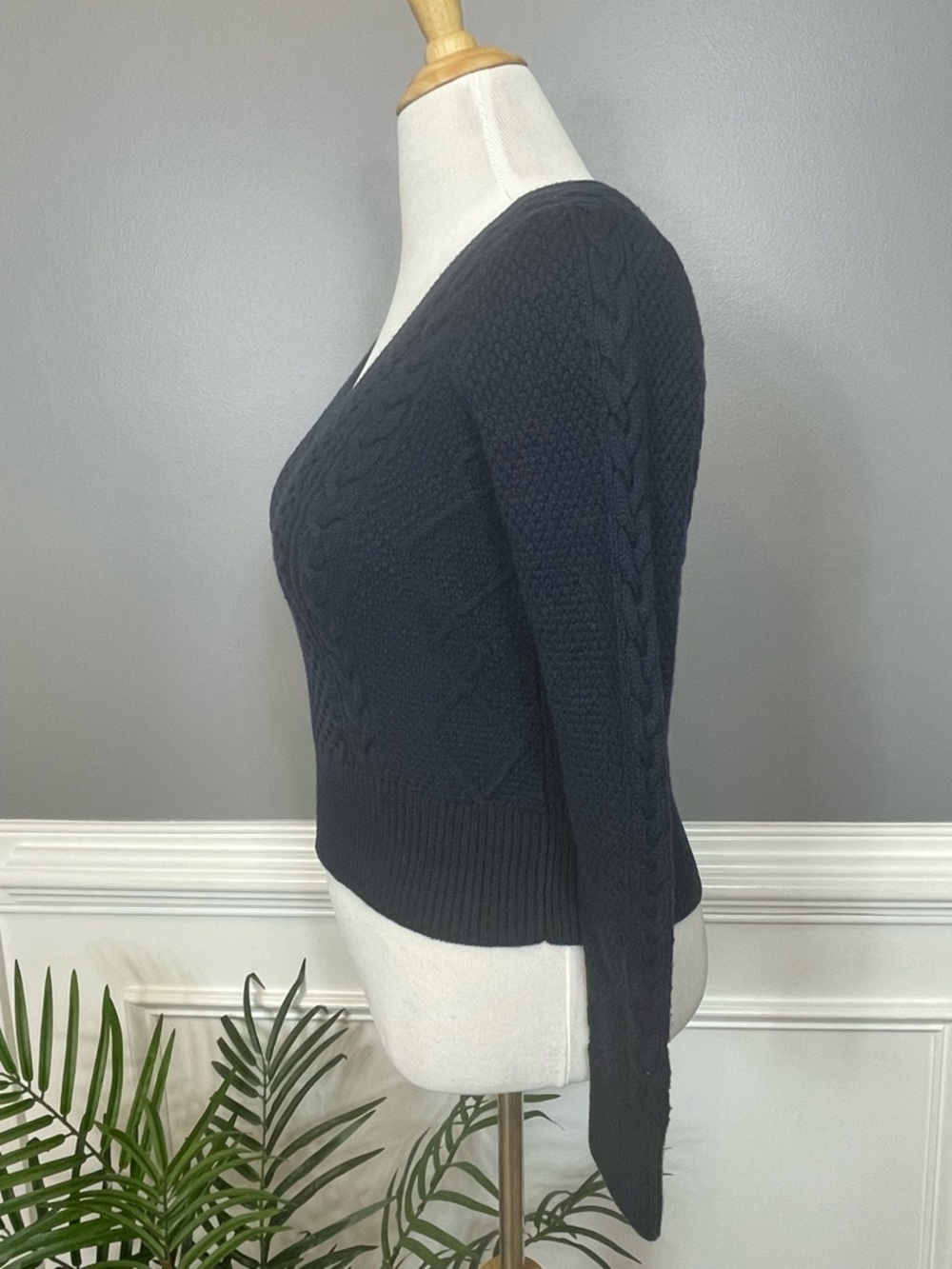 Banana Republic Navy V-Neck Cable & Textured Knit Sweater - Picture 5 of 5